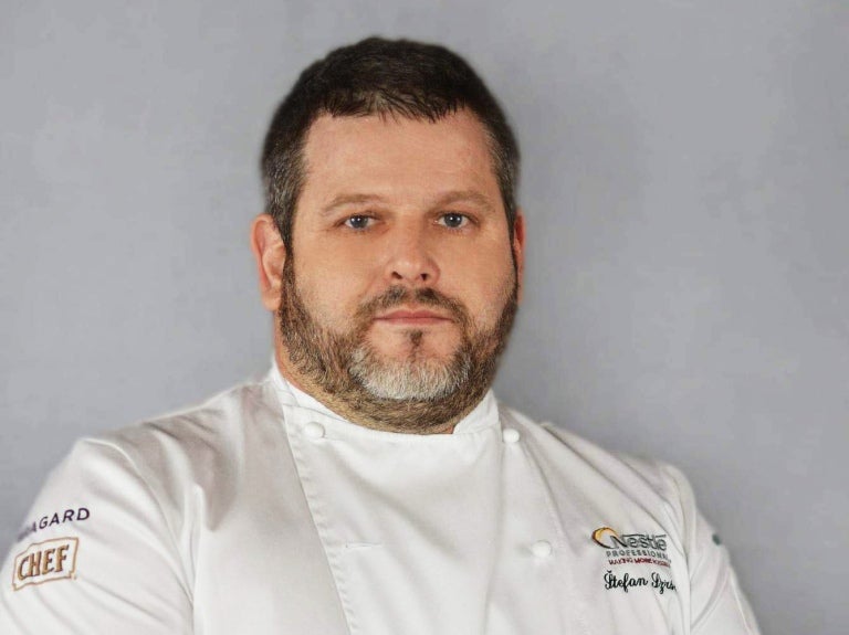 Štefan Szrsen