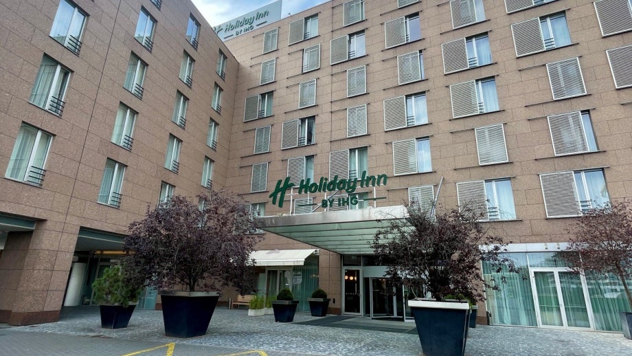 Holiday_Inn_Starbucks