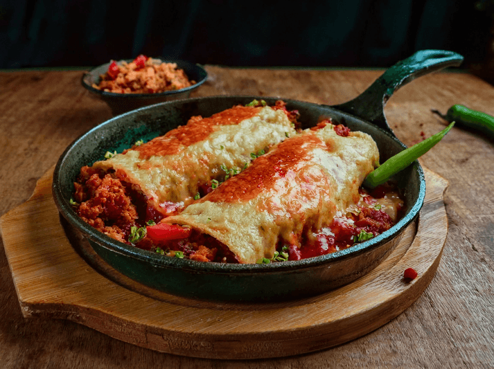 Gratinované kuřecí enchiladas tortilly 