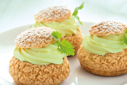 Pistáciový craquelin