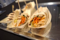 Plněná_Tortilla_S_Veganskými_Nudličkami